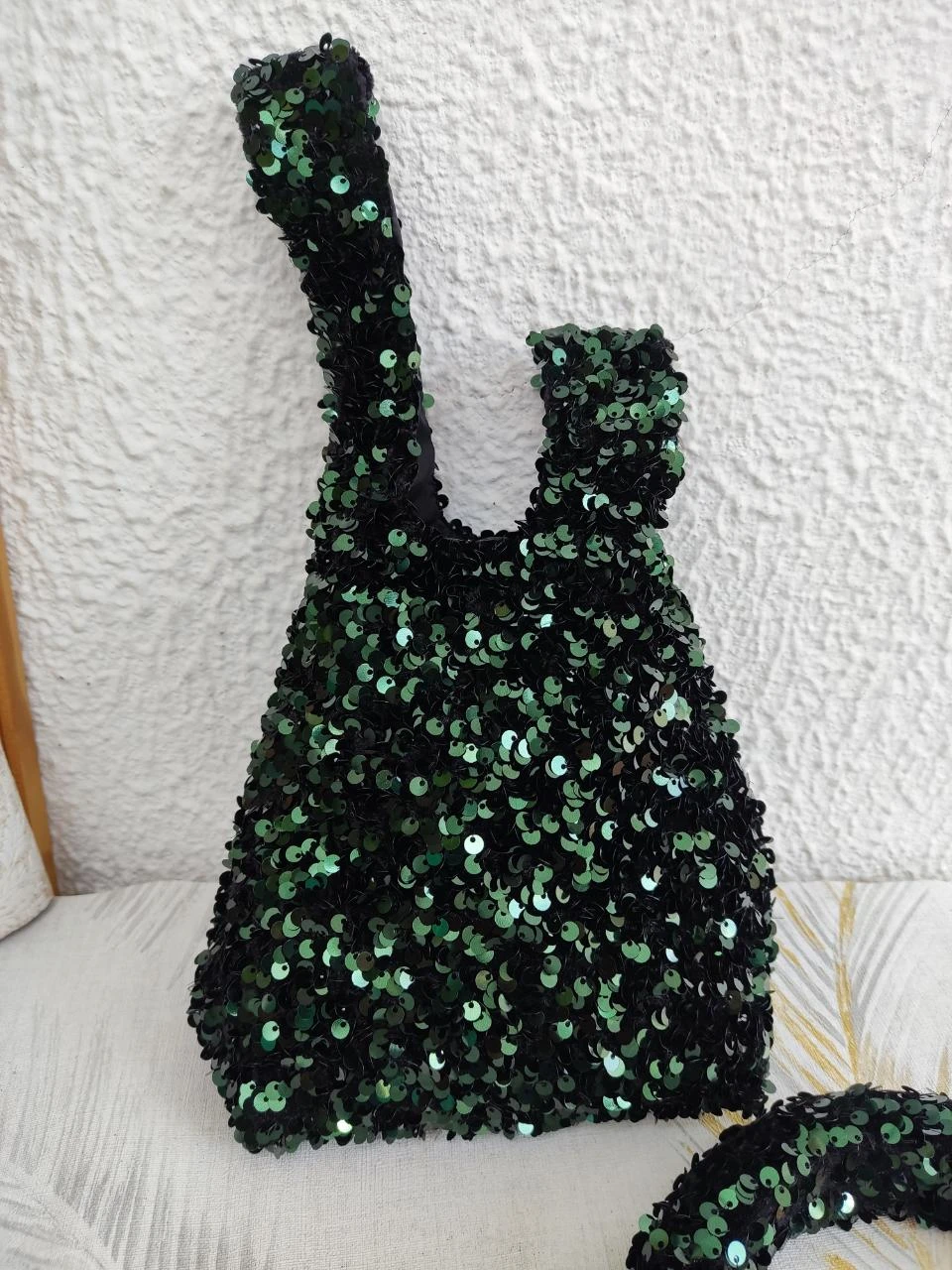 Bolsa et diadème en paillettes – photo 4